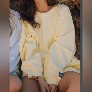 Daily Drills Lemonade Oversized Sweatshirt size XS/S